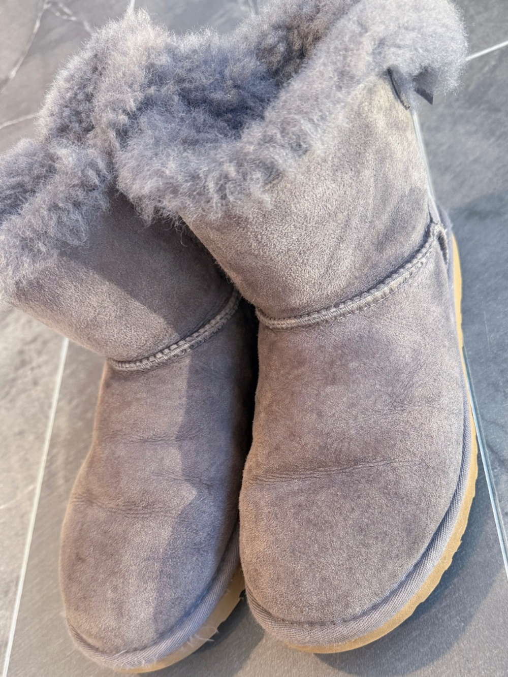UGG Mini Bailey Bow II Gray Suede Shearling Boots size 6